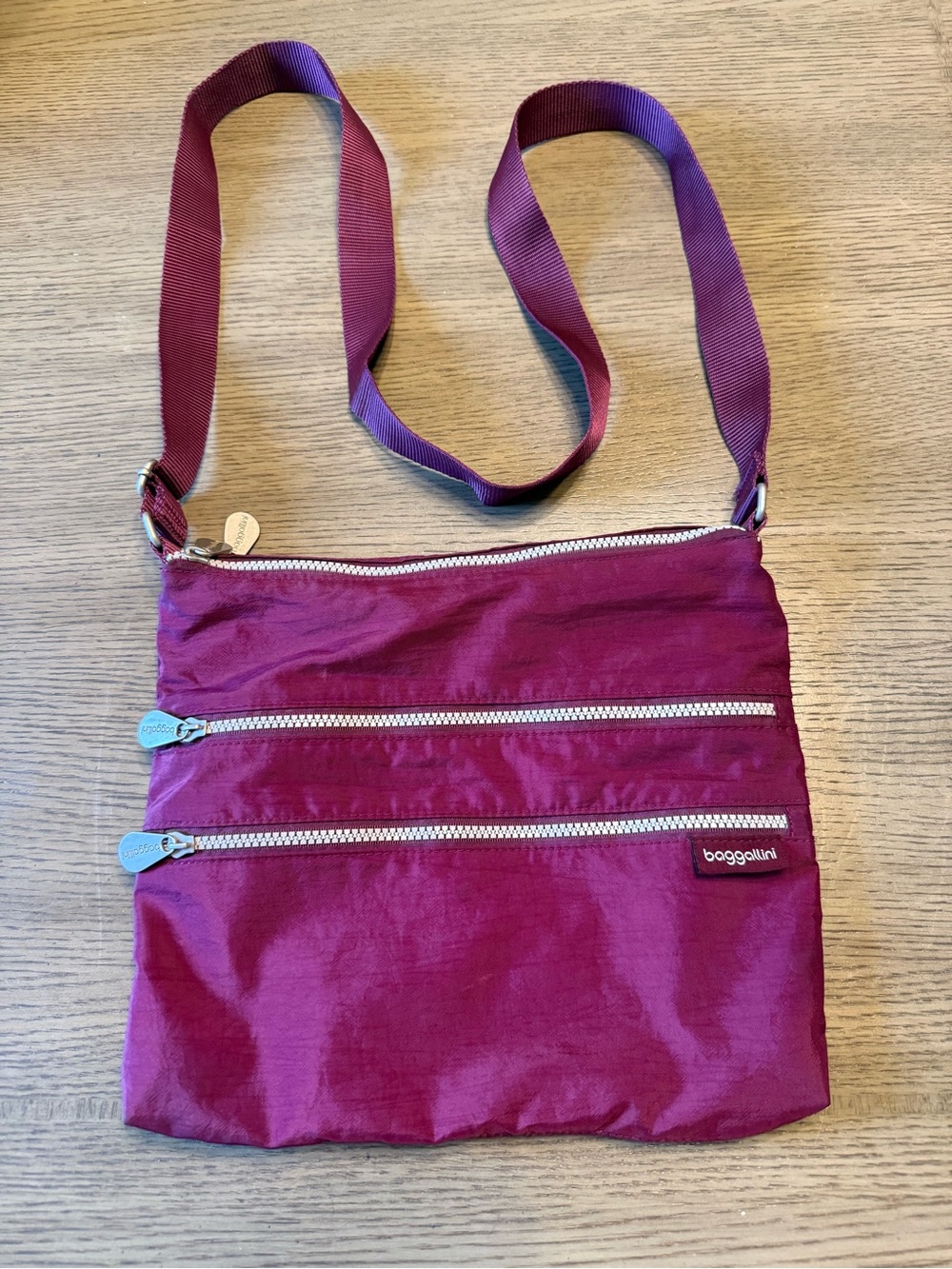 Baggallini Crossbody Bag in Plum